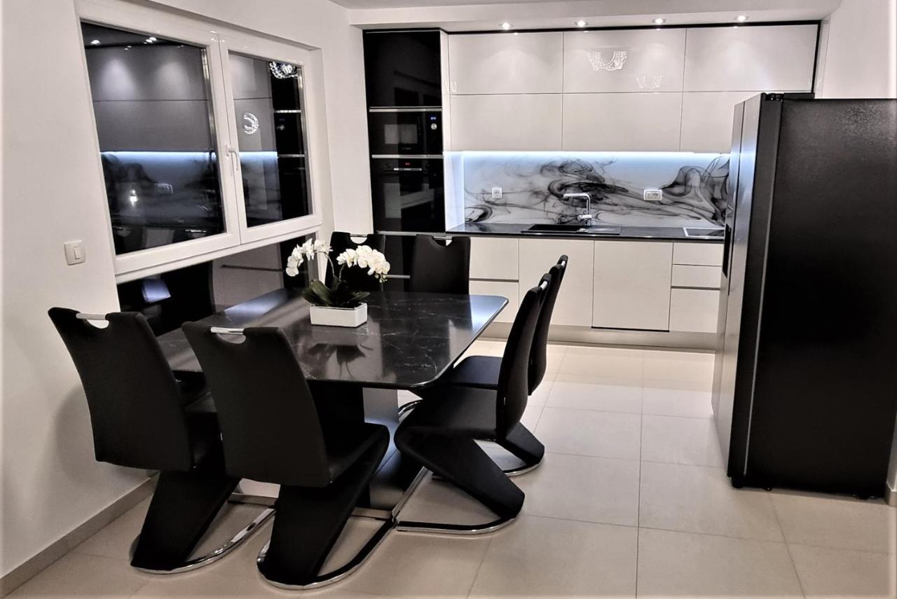 קרק Bartol Luxury Apartments Krk Croatia, With Own Hot Tub - Whirlpool מראה חיצוני תמונה