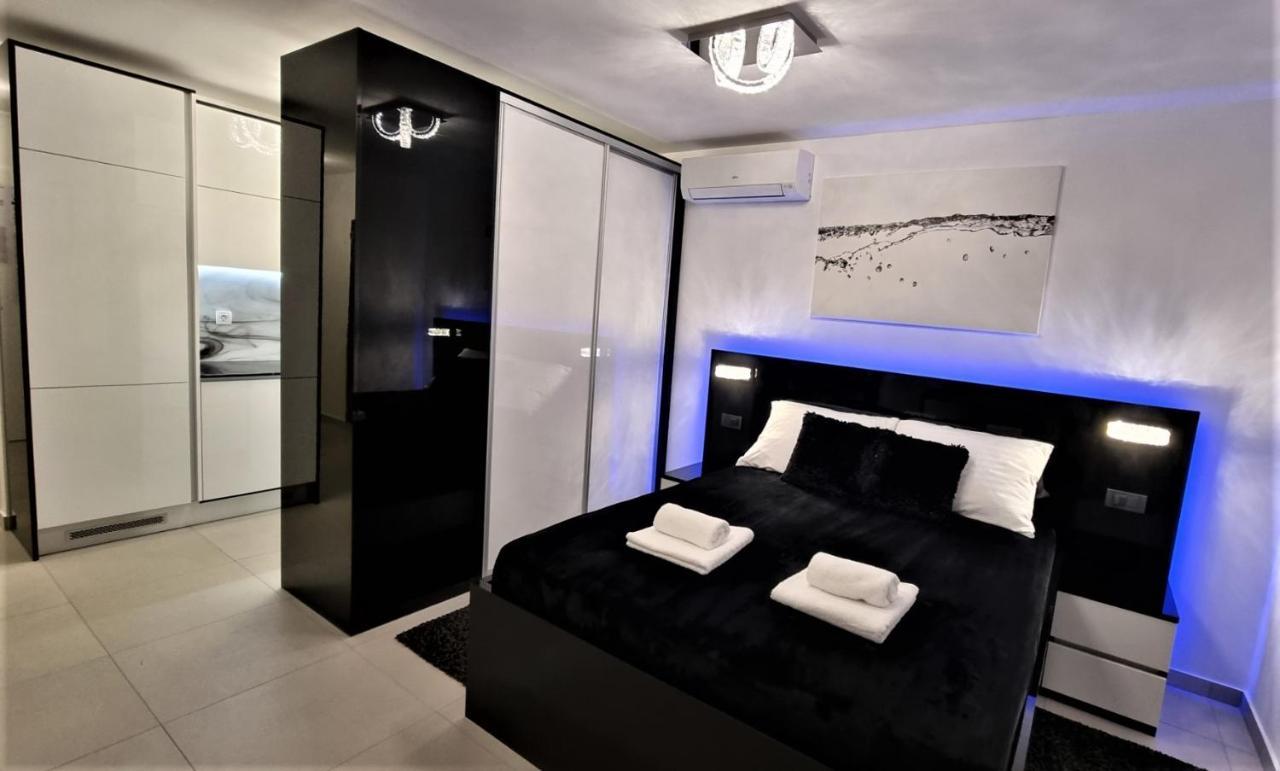 קרק Bartol Luxury Apartments Krk Croatia, With Own Hot Tub - Whirlpool מראה חיצוני תמונה