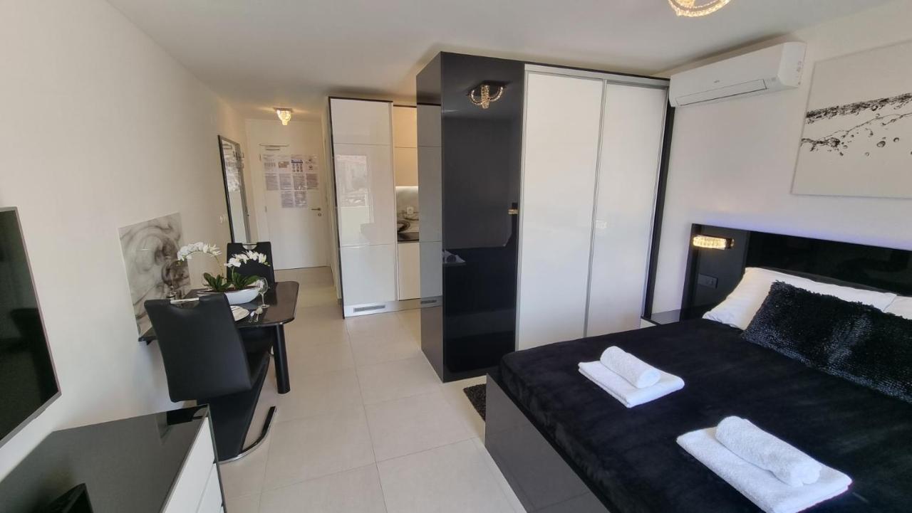 קרק Bartol Luxury Apartments Krk Croatia, With Own Hot Tub - Whirlpool מראה חיצוני תמונה