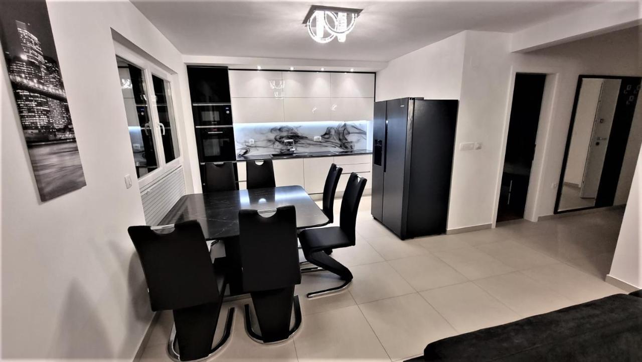קרק Bartol Luxury Apartments Krk Croatia, With Own Hot Tub - Whirlpool מראה חיצוני תמונה