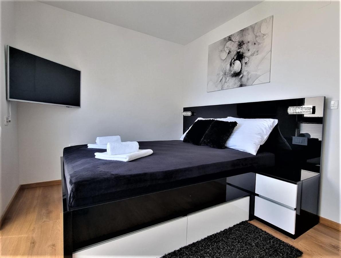 קרק Bartol Luxury Apartments Krk Croatia, With Own Hot Tub - Whirlpool מראה חיצוני תמונה