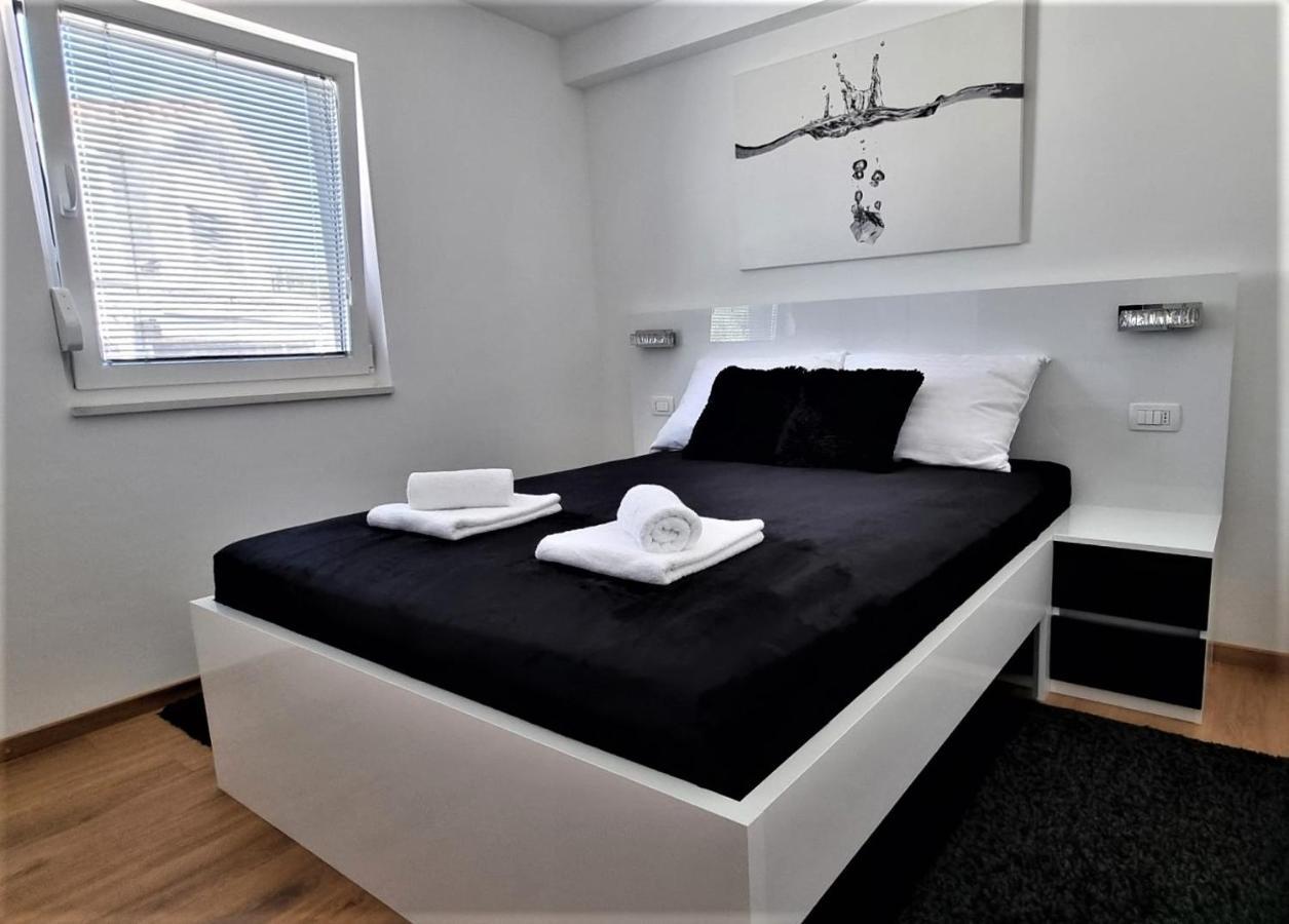 קרק Bartol Luxury Apartments Krk Croatia, With Own Hot Tub - Whirlpool מראה חיצוני תמונה