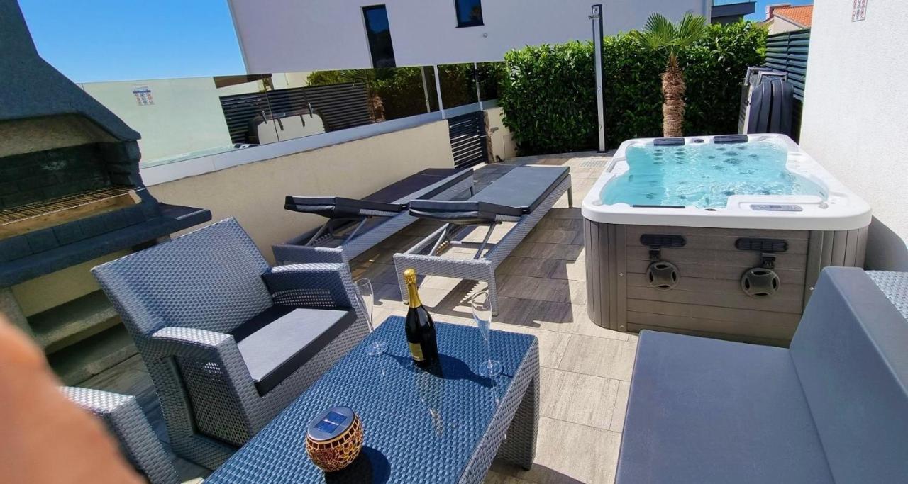 קרק Bartol Luxury Apartments Krk Croatia, With Own Hot Tub - Whirlpool מראה חיצוני תמונה
