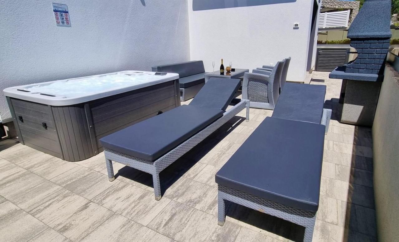 קרק Bartol Luxury Apartments Krk Croatia, With Own Hot Tub - Whirlpool מראה חיצוני תמונה