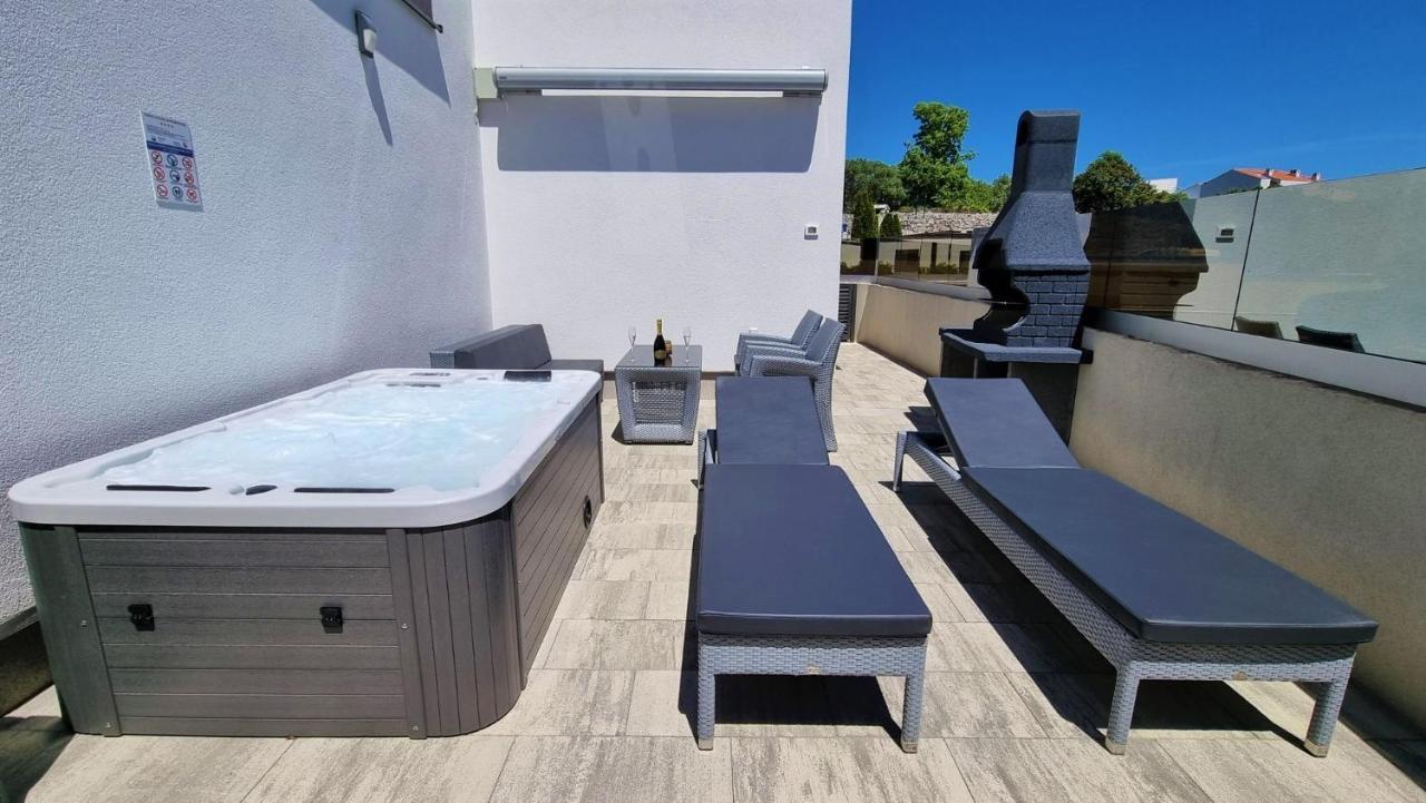 קרק Bartol Luxury Apartments Krk Croatia, With Own Hot Tub - Whirlpool מראה חיצוני תמונה