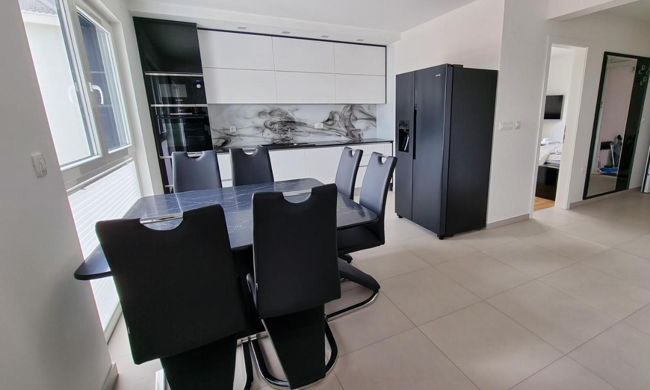קרק Bartol Luxury Apartments Krk Croatia, With Own Hot Tub - Whirlpool מראה חיצוני תמונה